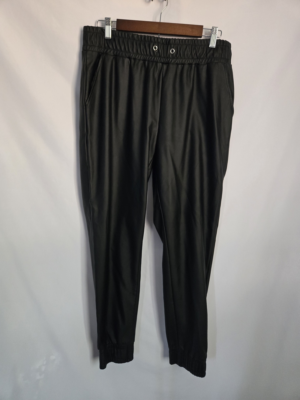 Bebe Black Jogger Pants – Women’s Size L